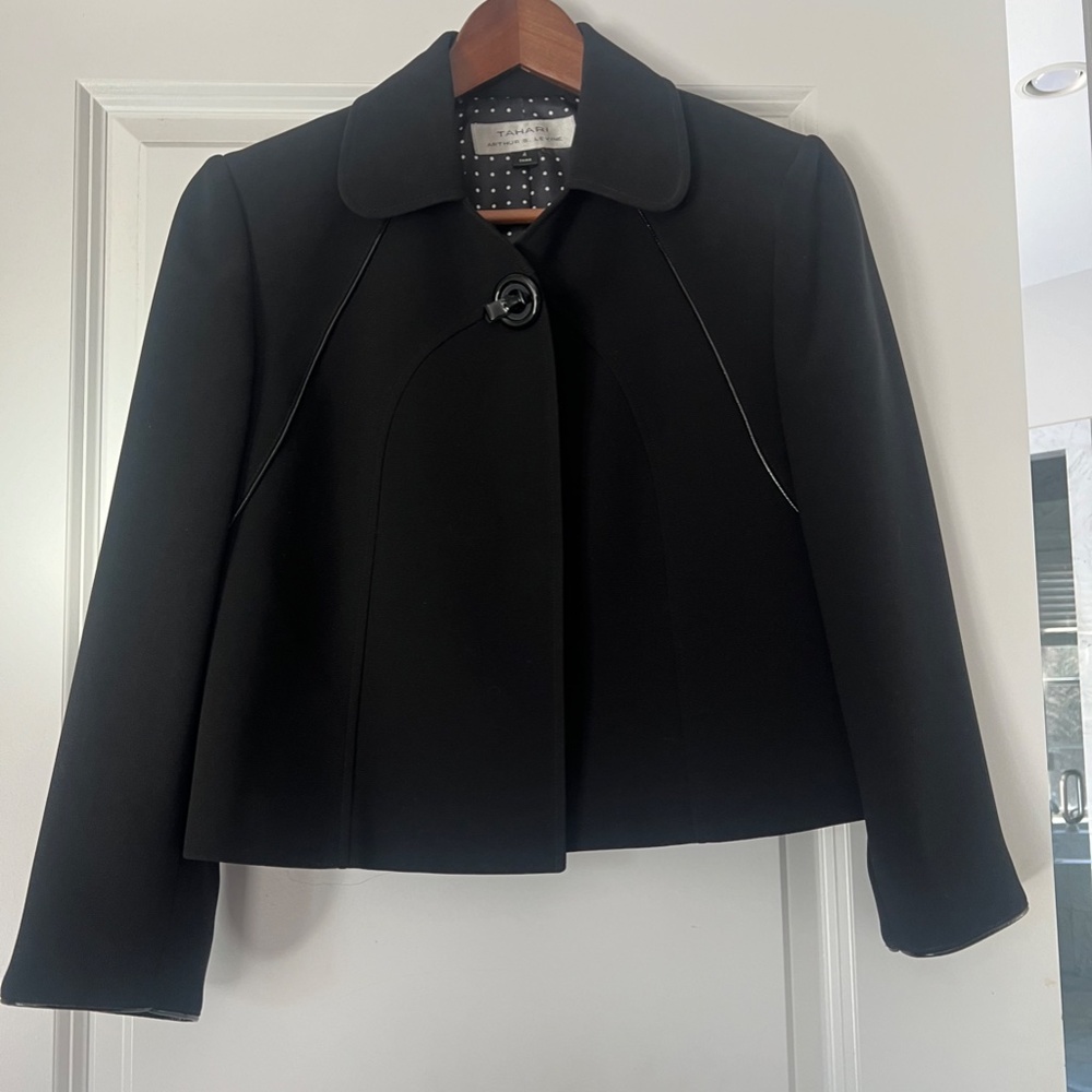 TAHARI BLAZER AND SKIRT SUIT
